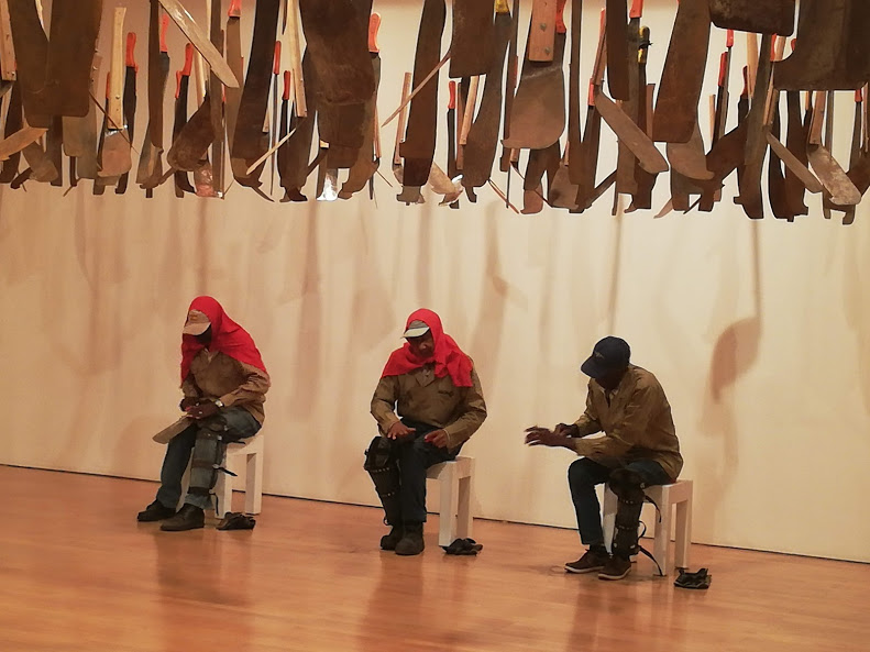Fabio Melecio Palacios, «Proyecto los BMR (Bamba, Martillo y Refilón)», exposición: Tierra de por medio, Museo de Arte Miguel Urrutia, 2019.