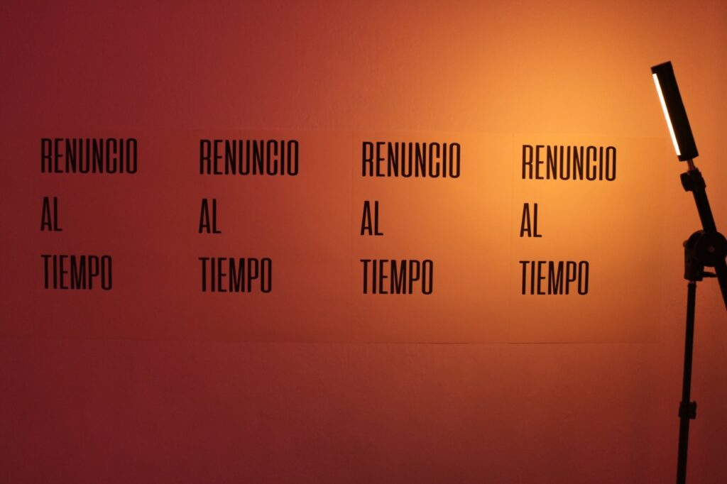 Olga Huyke  - Renuncio al tiempo 