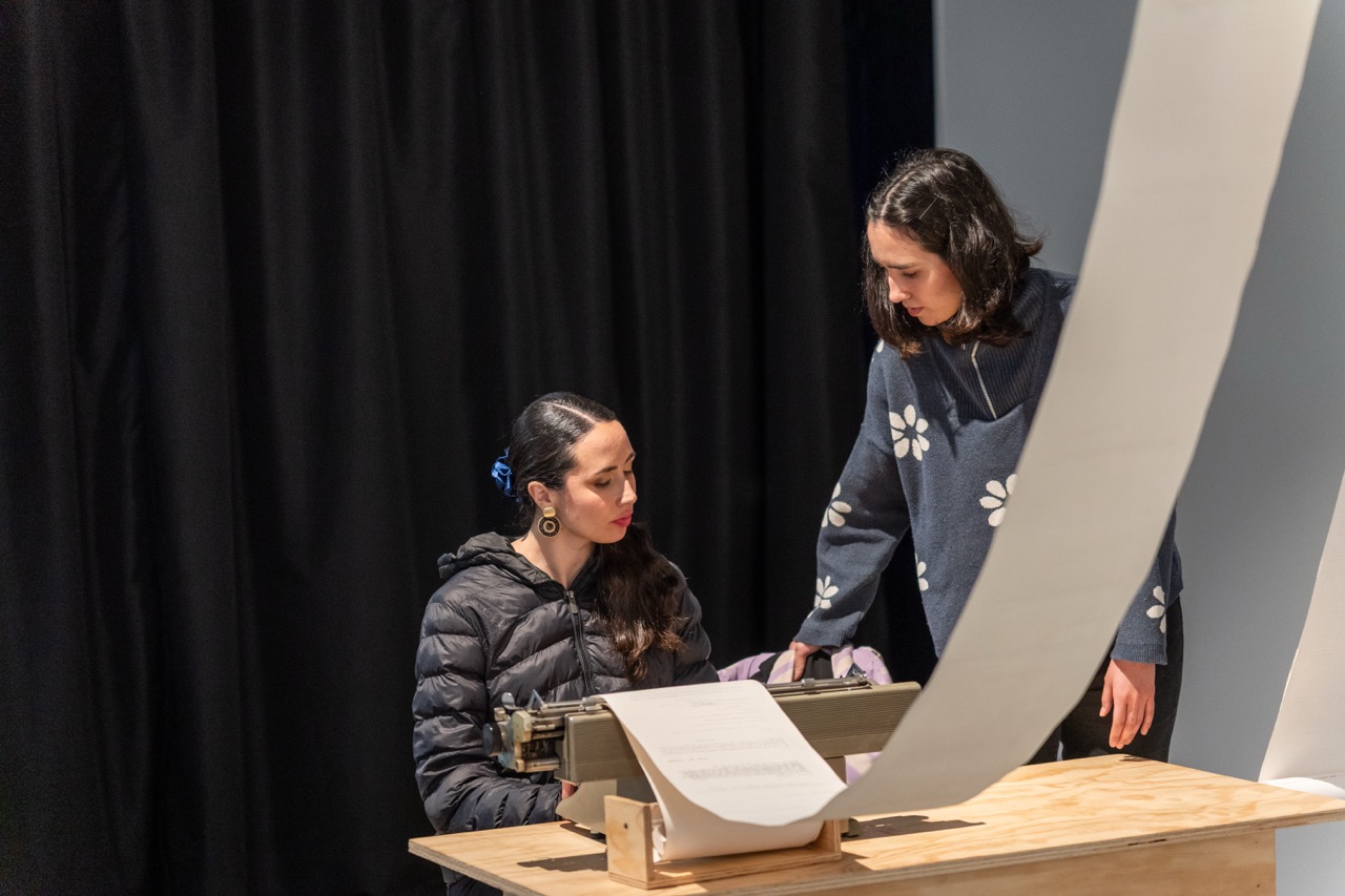 Ningún lugar a donde ir Visita comentada en tamaño grande 2