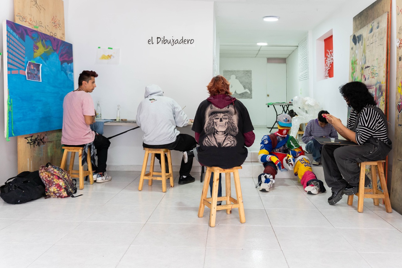 Taller en apropiación cultural de carteles: Vistiendo el barrio